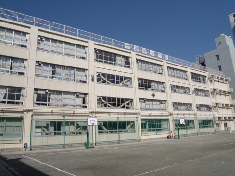 東陽小学校.jpg